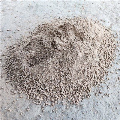 Легка ізоляційна вогнетривка заливка